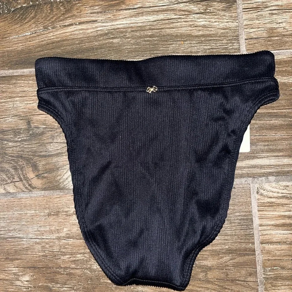 NWT Pilyq Black Pearl High Waist bikinin bottoms - Picture 1 of 4
